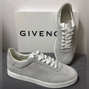New Givenchy Town Sneaker. Sz 41 $675